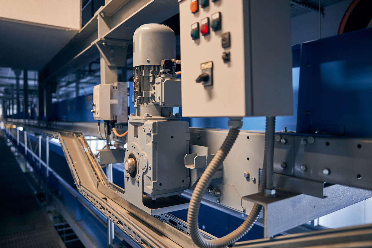 switchboard-for-controlling-the-system-of-conveyor-2024-10-21-04-00-27-utc (1)